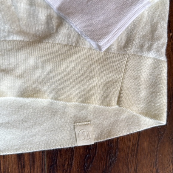 Lululemon Silk Blend Crew Neck sweater, size 4 - Picture 8 of 12